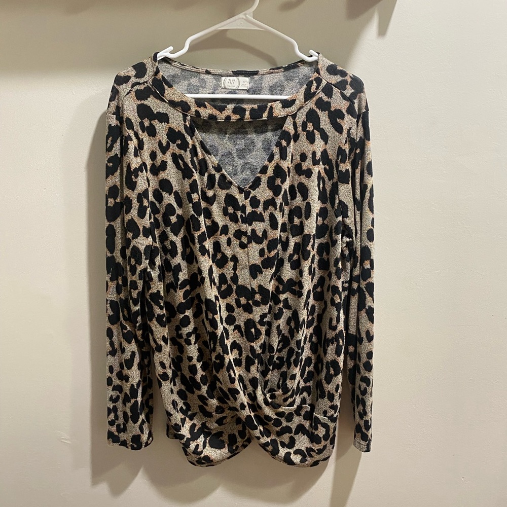 Leopard top